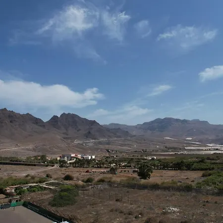 別荘 Vv Paralelo 28 Las Marciegas